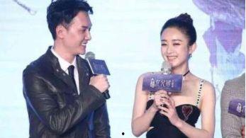 爆料冯绍峰赵丽颖视频播放,甜蜜互动引网友热议